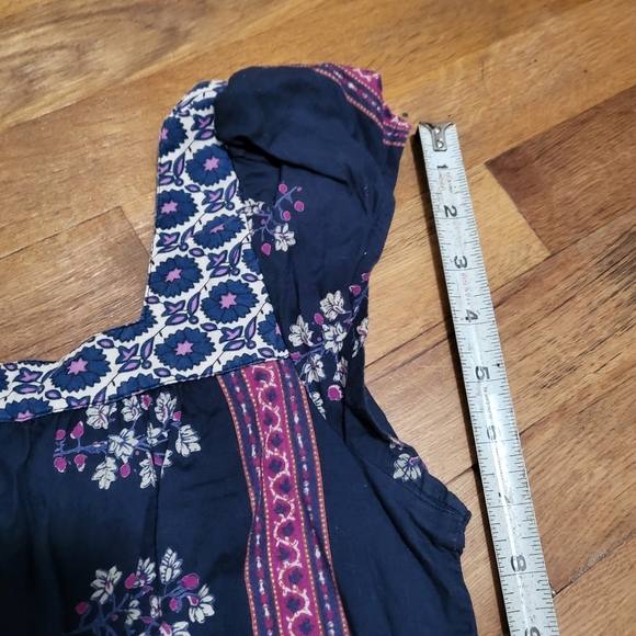 5/$25 Boho style Blouse - Picture 9 of 10